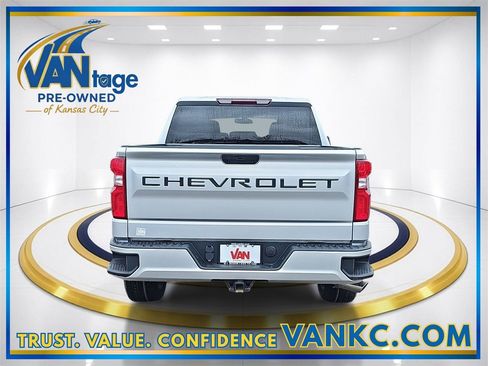 Used 2020 Chevrolet Silverado 1500 Custom w/ Custom Value Package image 7