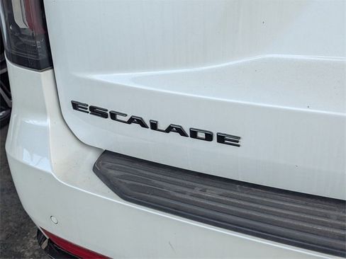 Used 2021 Cadillac Escalade Sport w/ Driver Assist Tech Package image 9