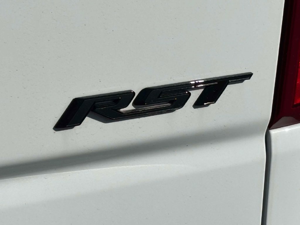 Used 2024 Chevrolet Silverado 1500 RST AWD/4WD image 32