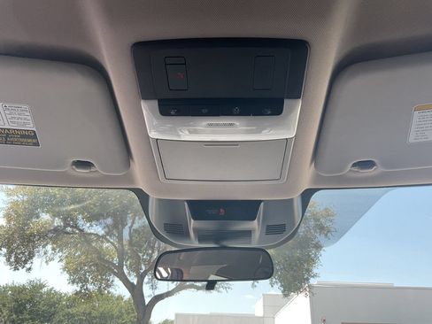 Used 2025 Nissan Rogue SV FWD image 14