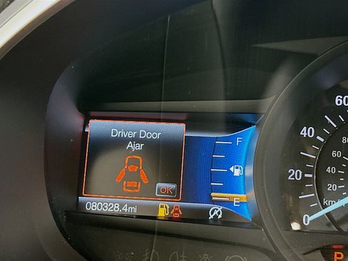 Used 2020 Ford Edge ST-Line FWD image 19