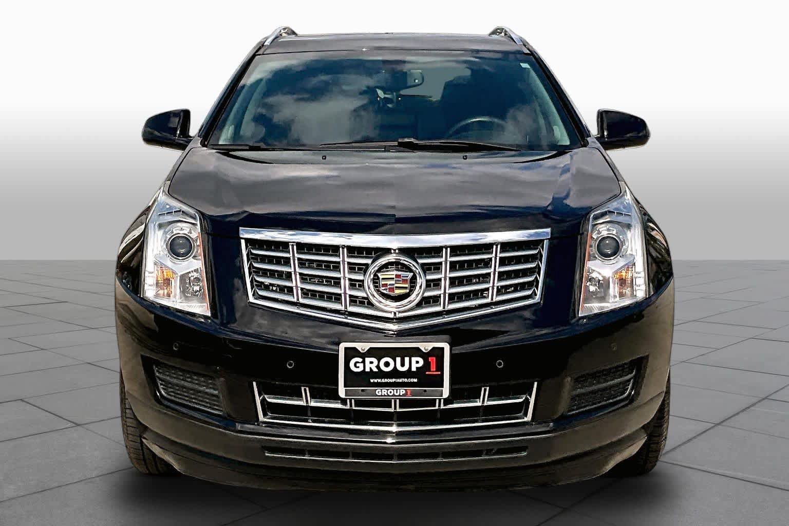 Used 2015 Cadillac SRX Luxury FWD image 4