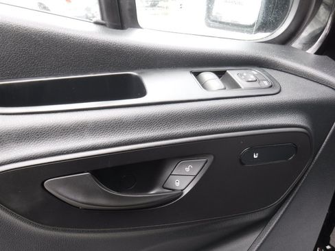 Used 2024 Mercedes-Benz Sprinter 2500 image 14