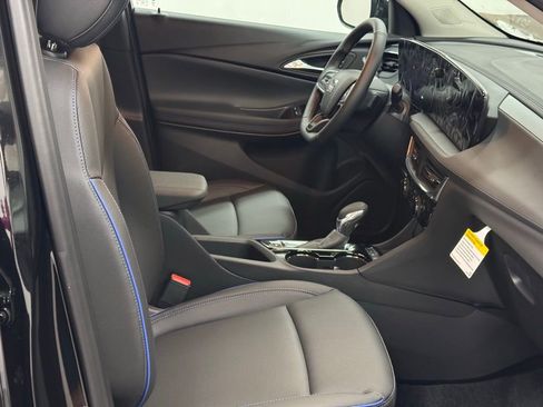 New 2025 Buick Encore GX Sport Touring image 17