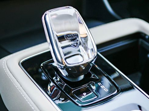 Certified 2026 Volvo XC90 B5 Plus w/ Protection Package image 24