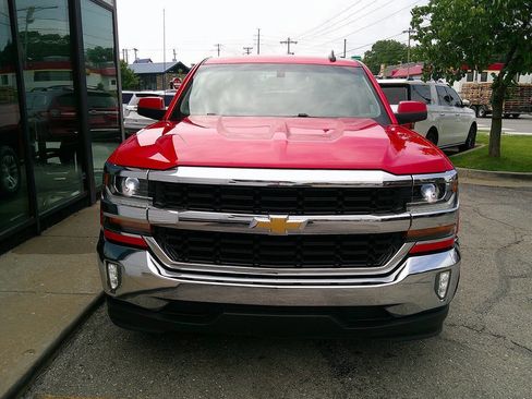 Used 2018 Chevrolet Silverado 1500 LT w/ All Star Edition RWD image 3