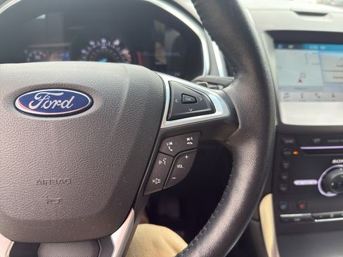 Used 2016 Ford Edge Titanium w/ Equipment Group 302A AWD/4WD image 18