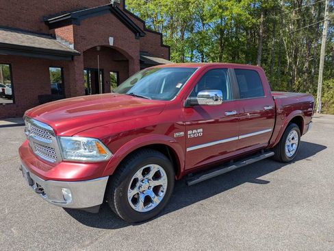 Used 2013 RAM 1500 Laramie w/ Convenience Group AWD/4WD image 8