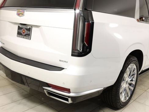 Used 2022 Cadillac Escalade ESV Premium Luxury w/ Performance Package image 44
