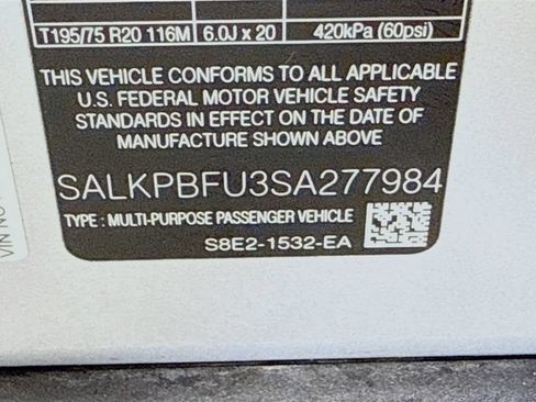 Certified 2025 Land Rover Range Rover Long Wheelbase SE AWD/4WD image 34