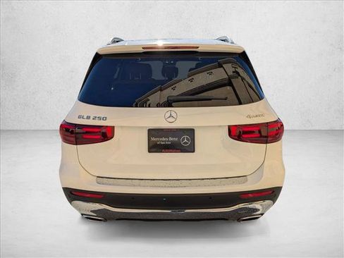 New 2026 Mercedes-Benz GLB 250 4MATIC image 7