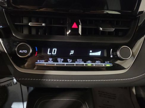 Used 2023 Toyota Corolla SE FWD image 16