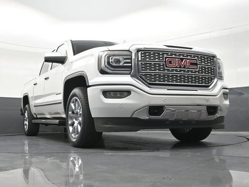 Used 2017 GMC Sierra 1500 Denali RWD image 29