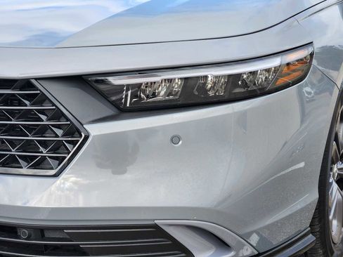 Certified 2025 Honda Accord EX-L image 7