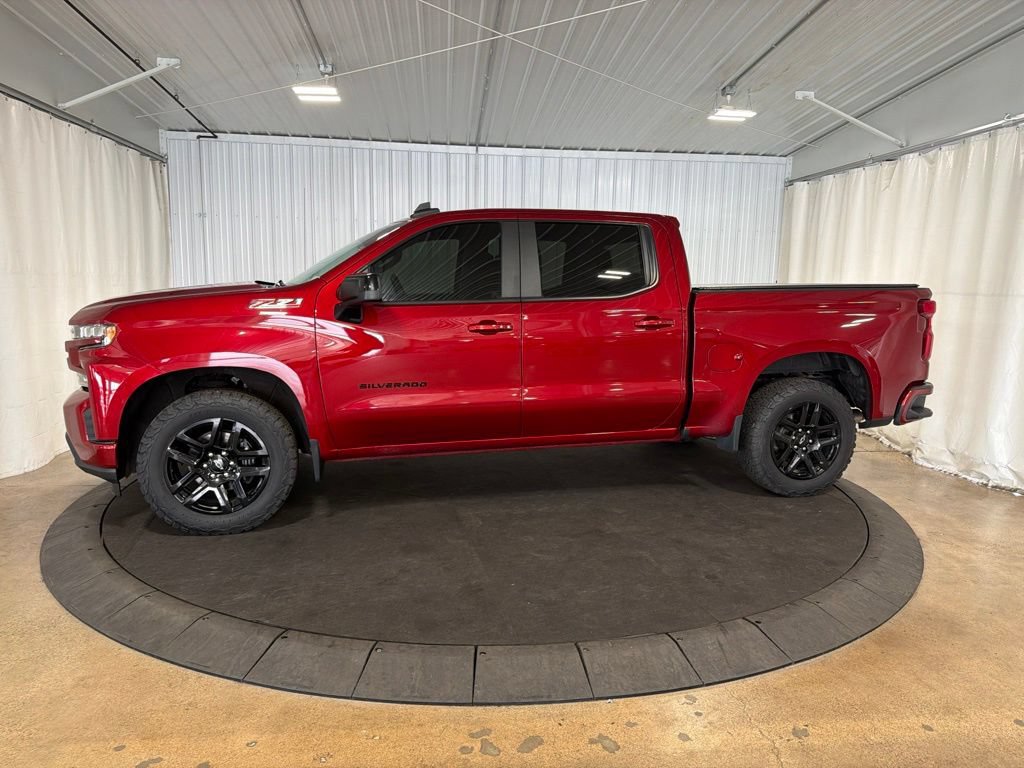 Certified 2021 Chevrolet Silverado 1500 RST w/ LPO, Blackout Package AWD/4WD image 2
