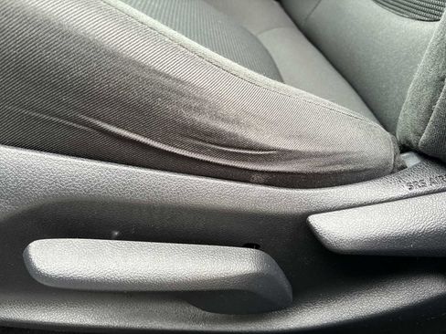 Used 2020 Toyota RAV4 LE image 14