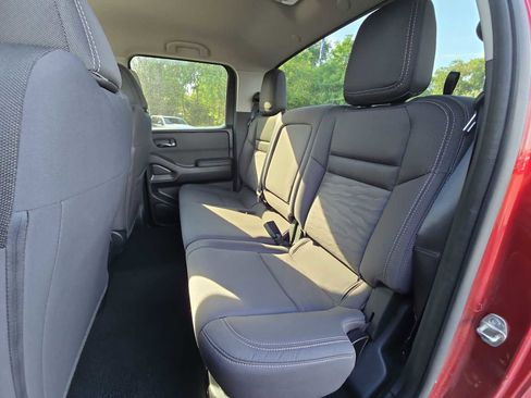 Used 2023 Nissan Frontier SV image 22