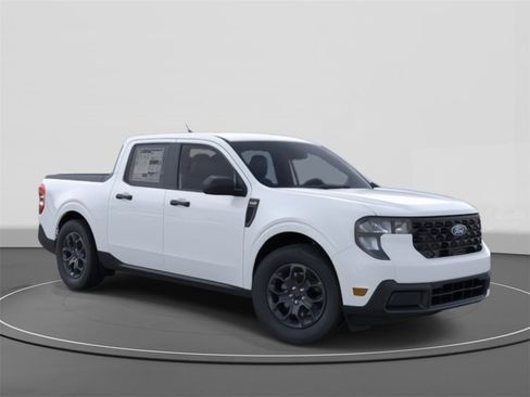 New 2026 Ford Maverick XLT image 7