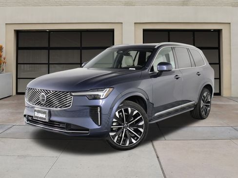 Certified 2025 Volvo XC90 B5 Core image 3