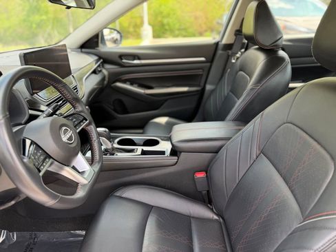 Used 2023 Nissan Altima 2.5 SR w/ SR Premium Package FWD image 20