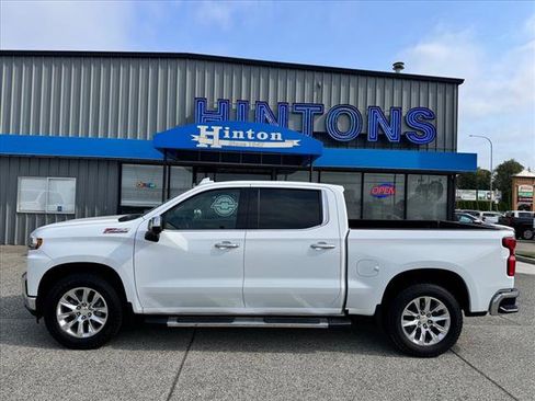 Used 2019 Chevrolet Silverado 1500 LTZ w/ LTZ Premium Package image 2