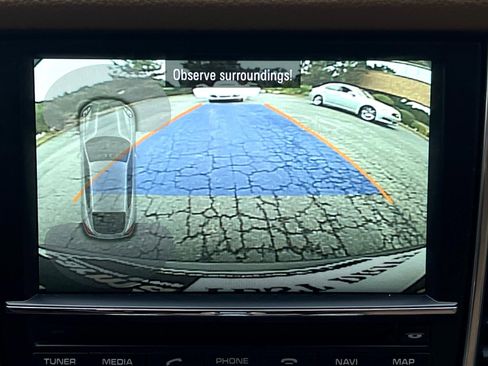 Used 2014 Porsche Panamera S image 32