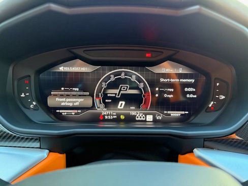 Used 2023 Lamborghini Urus S image 36