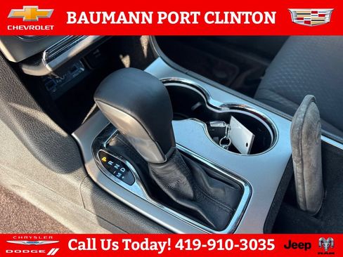 Used 2018 Jeep Grand Cherokee Laredo AWD/4WD image 24