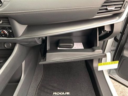 New 2026 Nissan Rogue SV w/ Cold Weather Package image 28