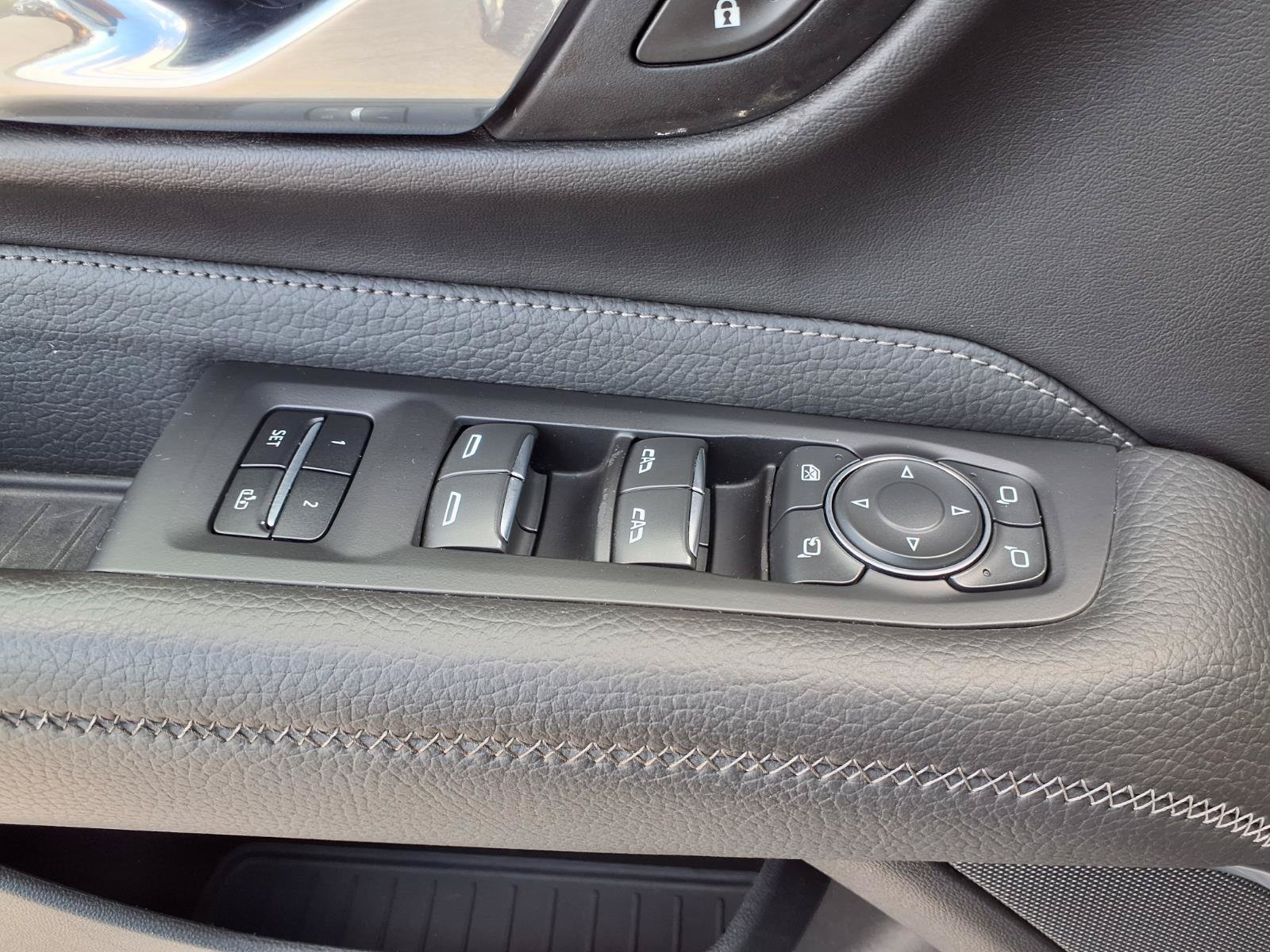 Used 2021 GMC Yukon Denali AWD/4WD image 22