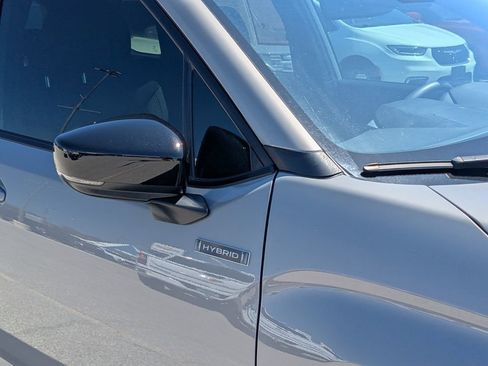 Used 2025 Subaru Forester Sport image 10