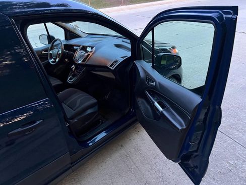 Used 2014 Ford Transit Connect XLT image 27