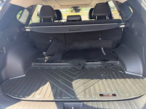 Used 2025 Hyundai Tucson Limited AWD/4WD image 33