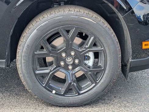 New 2026 Ford Maverick Lariat w/ Black Appearance Package AWD/4WD image 17