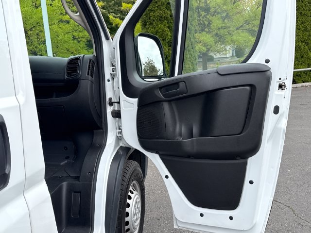 Used 2025 RAM ProMaster 2500 w/ Convenience Group FWD image 22