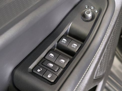 Used 2023 Jeep Grand Cherokee Altitude AWD/4WD image 26