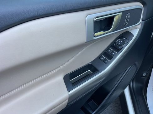 Used 2023 Ford Explorer XLT w/ Equipment Group 202A image 22