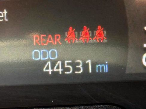 Used 2024 Toyota RAV4 SE w/ Weather & Moonroof Package AWD/4WD image 31