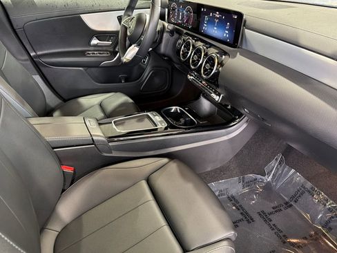 Certified 2025 Mercedes-Benz CLA 250 4MATIC image 15