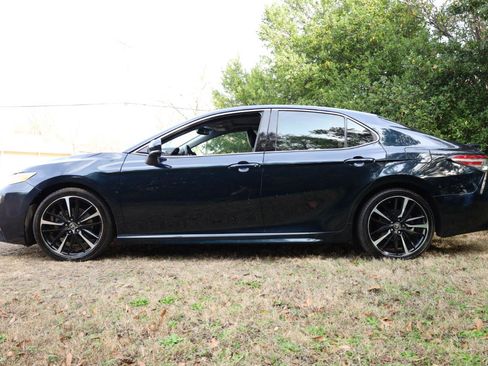 Used 2020 Toyota Camry XSE image 2