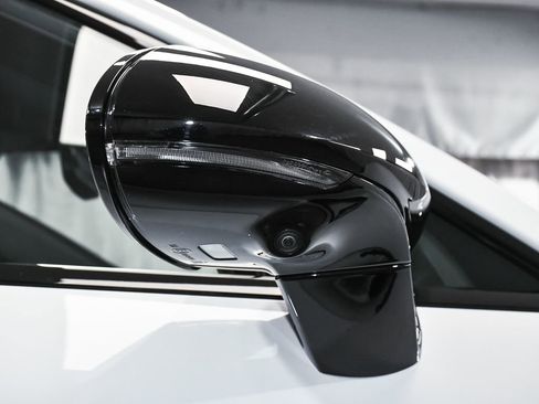 Used 2025 Porsche Panamera 4 image 74