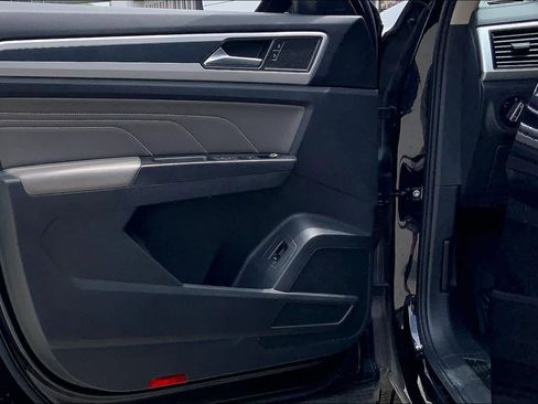 Used 2023 Volkswagen Atlas SEL R-Line AWD/4WD image 22