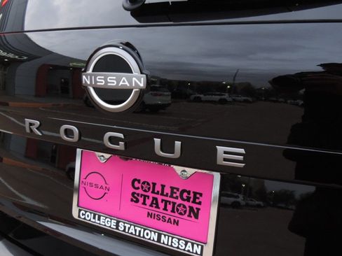 New 2026 Nissan Rogue S image 15