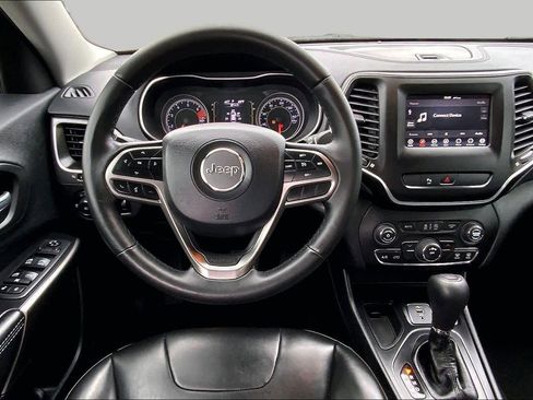 Used 2020 Jeep Cherokee Latitude Plus FWD image 6