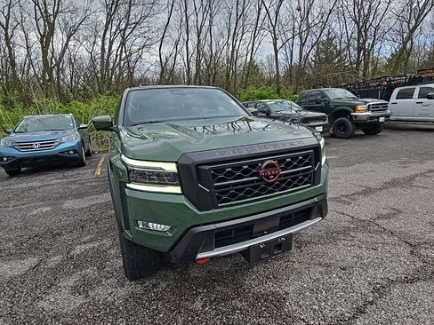 Used 2024 Nissan Frontier PRO-4X w/ Pro Convenience Package image 11