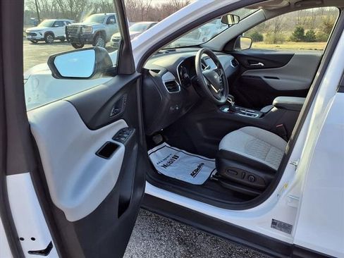 Used 2024 Chevrolet Equinox LS w/ LS Convenience Package image 45