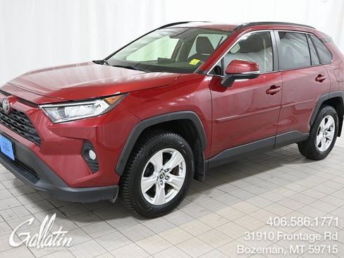 Used 2019 Toyota RAV4 XLE image 1