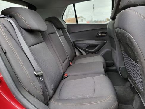 Used 2019 Chevrolet Trax LT image 23