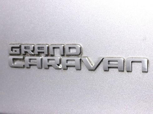 Used 2015 Dodge Grand Caravan American Value Package w/ UConnect Hands-Free Group image 28