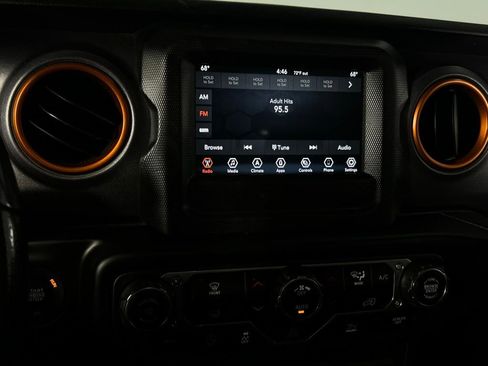 Used 2021 Jeep Gladiator Mojave image 13